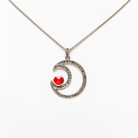 Collier Red Moon