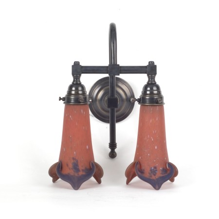 Badkamerlamp 2 lichts in brons, met Pate-de-Verre glaskappen in aardetinten
